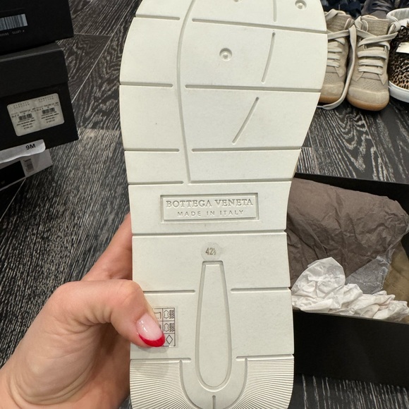 NIB Bottega Veneta trainers - Picture 5 of 10